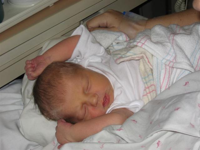 2007-10-17b_Aria-Raine_Birth 013